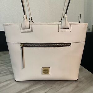 Dooney and Bourke Tote Bag